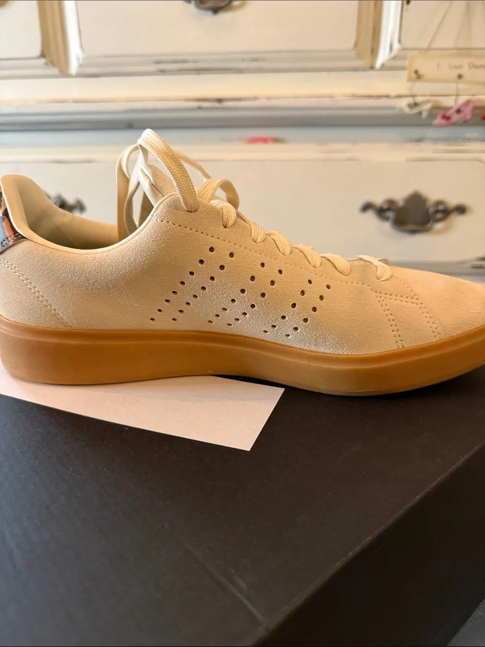 adidas low top